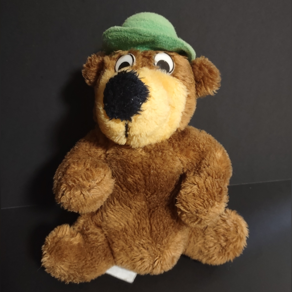 Vintage Yogi Bear 10" Plush Hanna Barbera Mighty Star 1980 Brown with Green Hat